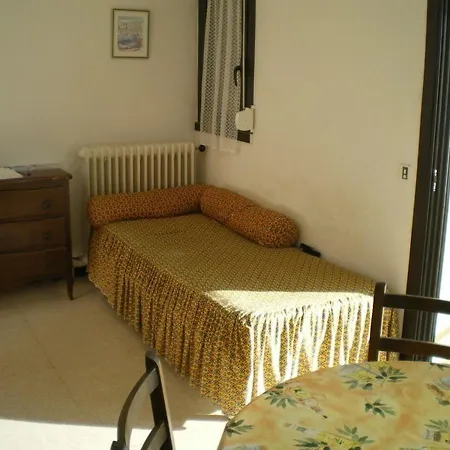En Bord De Au Lavandou Avec Terrasse Et Vue Imprenable - Fr-1-308-170 Apartment *