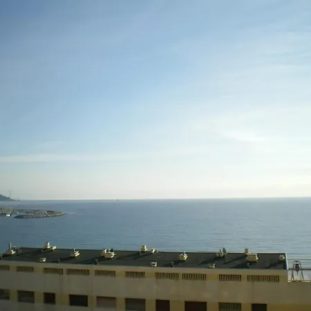 Apartment En Bord De Au Lavandou Avec Terrasse Et Vue Imprenable - Fr-1-308-170 Le Lavandou