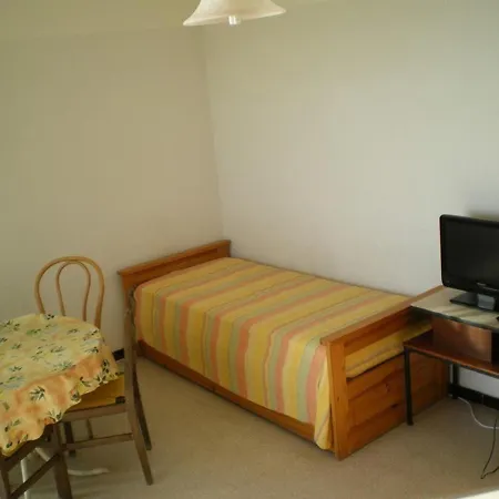 Lumineux Avec Terrasse Et Parking Au Lavandou - Fr-1-308-170 Appartamento *
